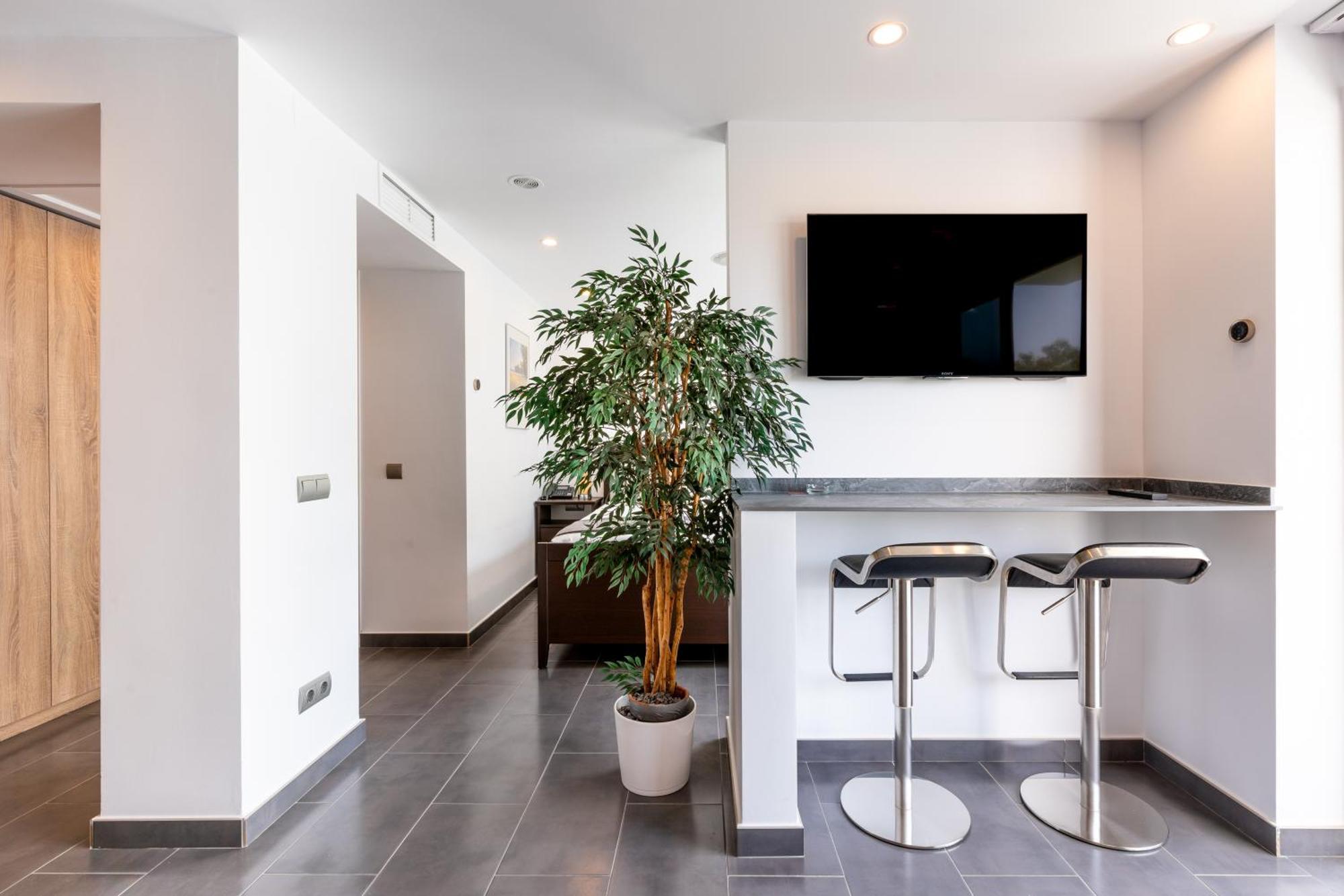 Wintowinrentals Executive Apt In Ocean House Complex Torremolinos Eksteriør billede